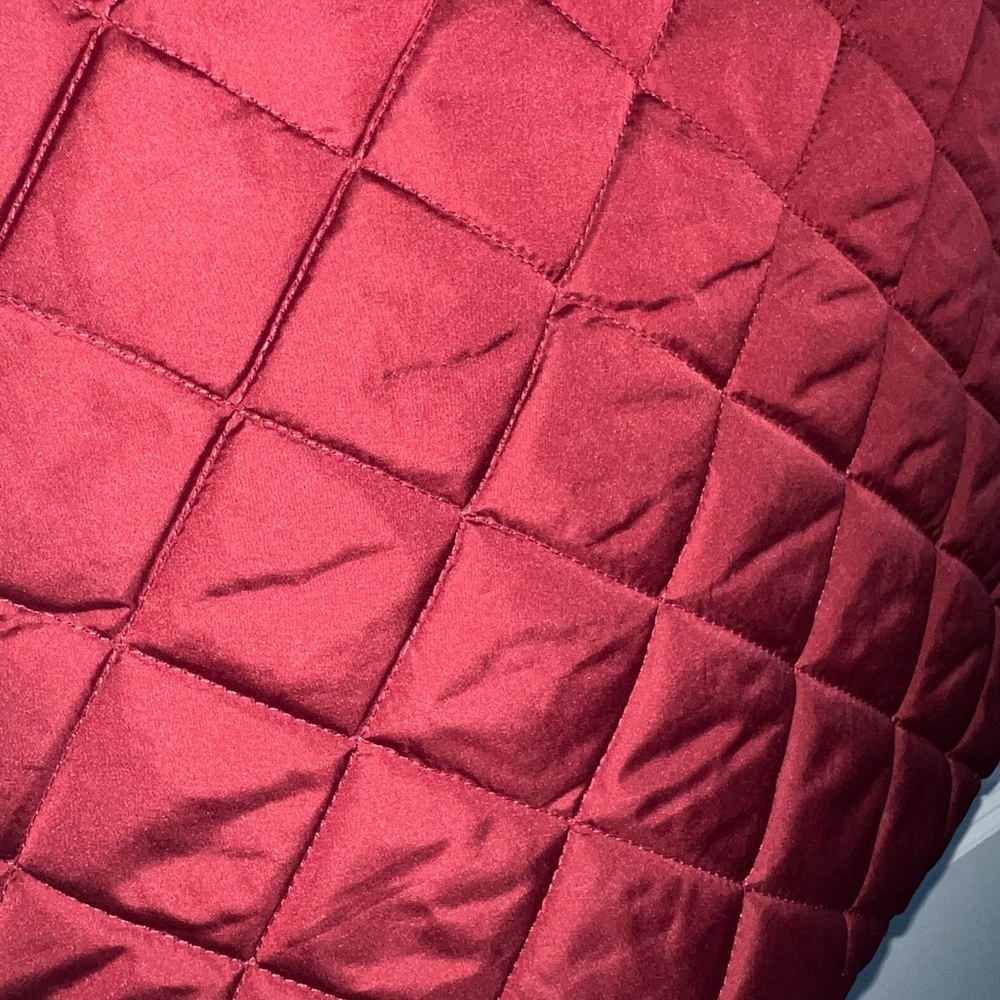 Old Navy Maroon Quilted Vest - Picture 6 of 6